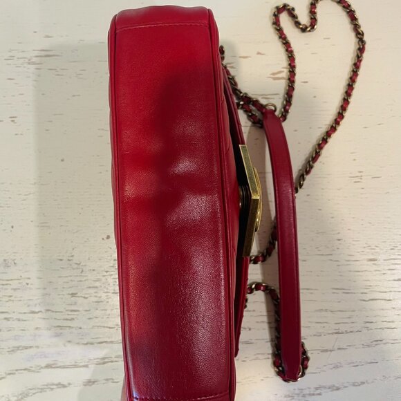 Chanel Small Pyramid CC Flap Bag β Red Lambskin (2015, Made in France) - Picture 6 of 10